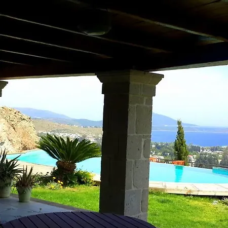 Ortakent Villa *